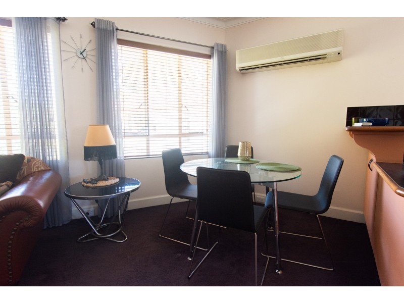 4/25 Wattle Street, South Perth WA 6151