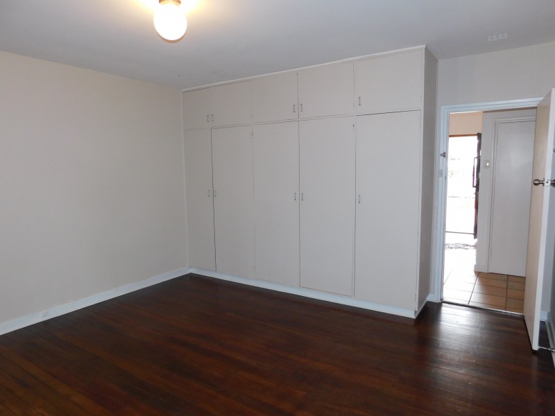 44 River Way, Salter Point WA 6152