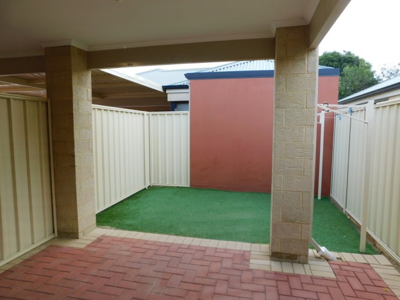 7 WARD CRESCENT, Kelmscott WA 6111