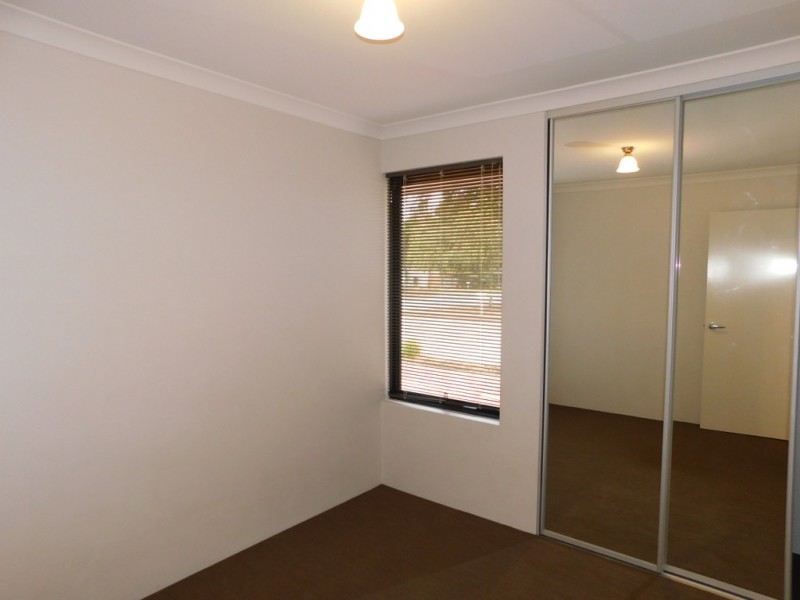 7 WARD CRESCENT, Kelmscott WA 6111