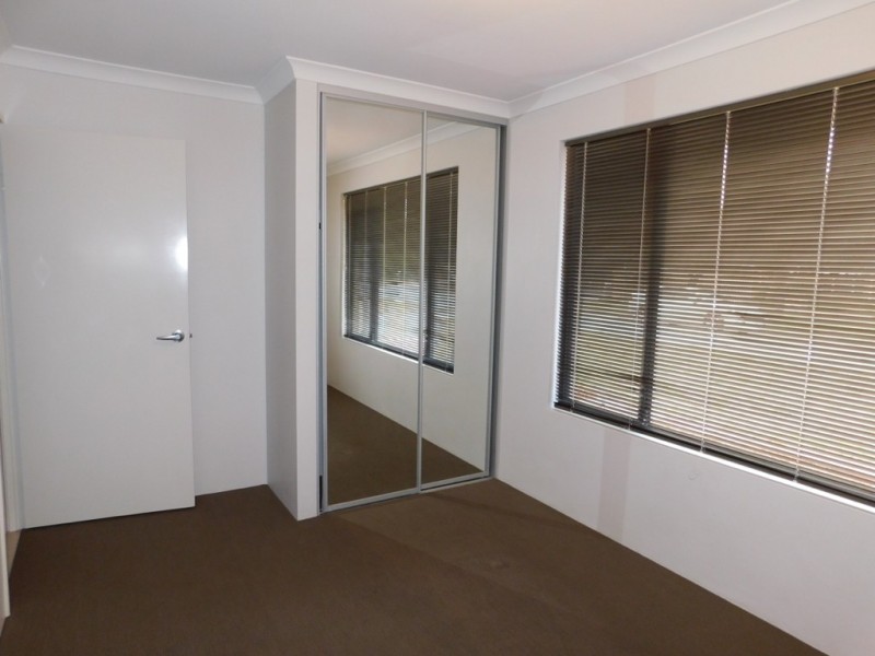 7 WARD CRESCENT, Kelmscott WA 6111