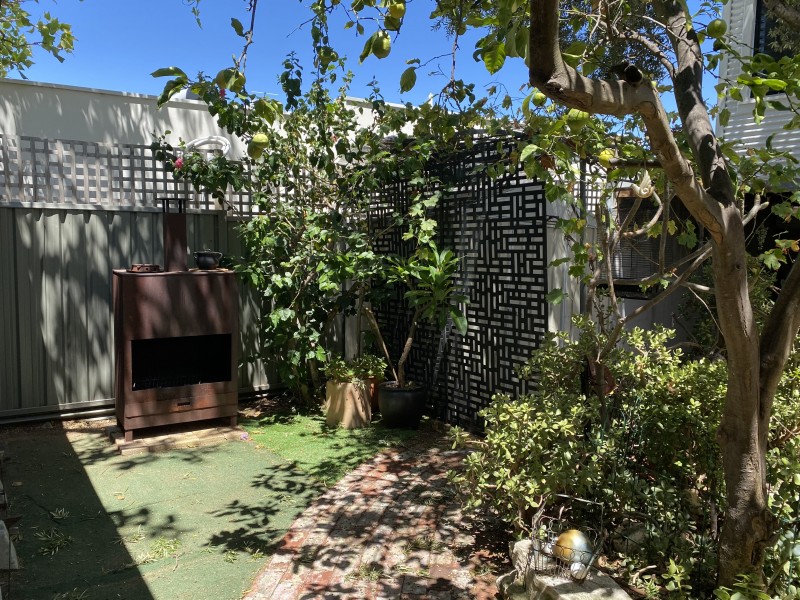 Rear/43 Hope Street, White Gum Valley WA 6162