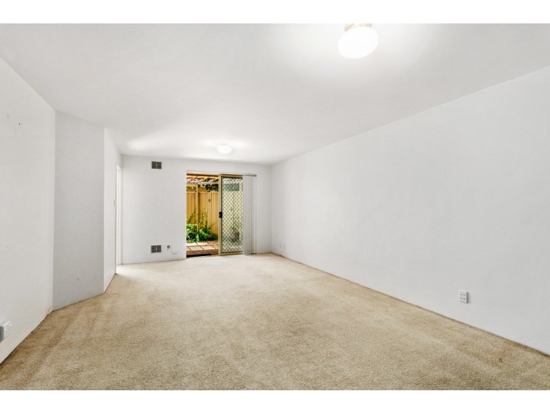 14/7 Waterway Court, Churchlands WA 6018