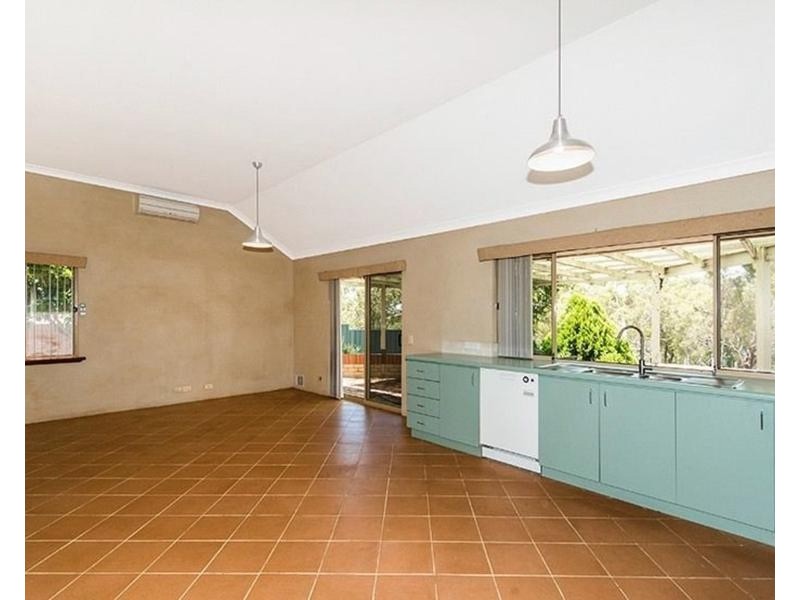 24 Du Maurier Road, North Lake WA 6163