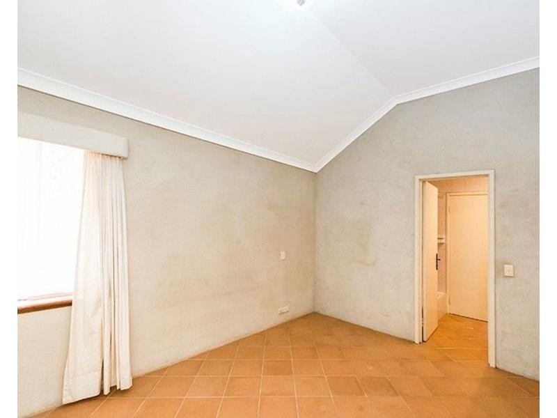 24 Du Maurier Road, North Lake WA 6163