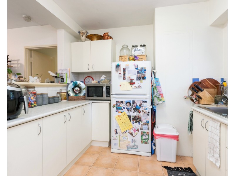 2/5 Doherty Road, Coolbellup WA 6163