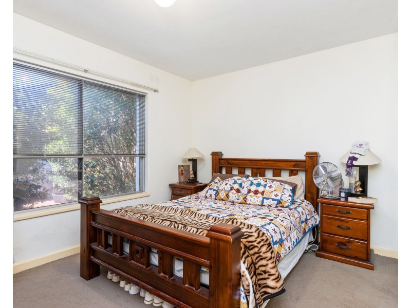 2/5 Doherty Road, Coolbellup WA 6163