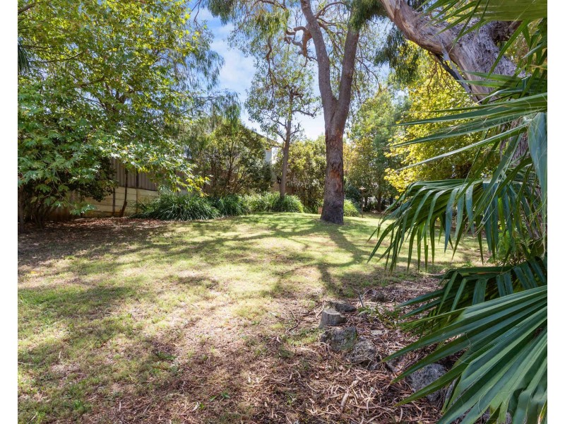 2/5 Doherty Road, Coolbellup WA 6163