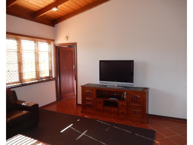 Flat/31 Samson Street, Fremantle WA 6160