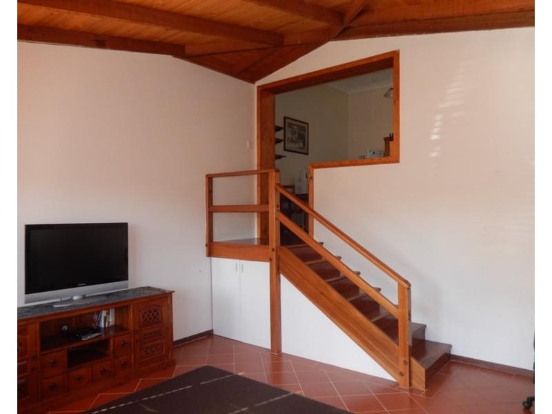 Flat/31 Samson Street, Fremantle WA 6160