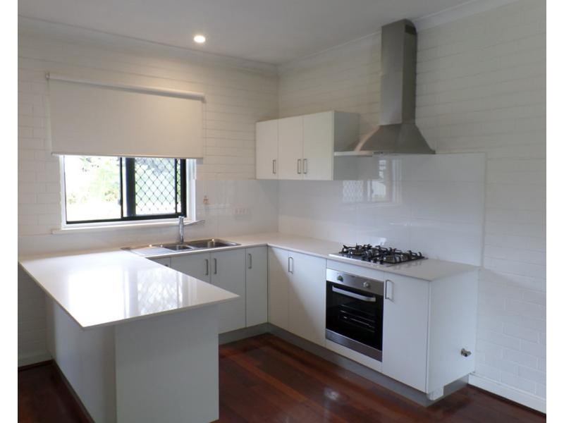 17B Bromley Road, Hilton WA 6163