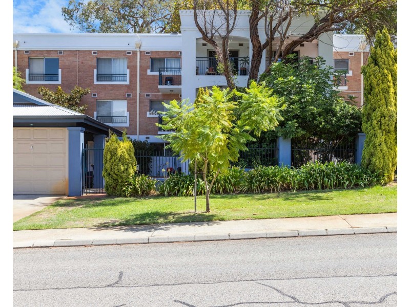 6/5 Doherty Road, Coolbellup WA 6163