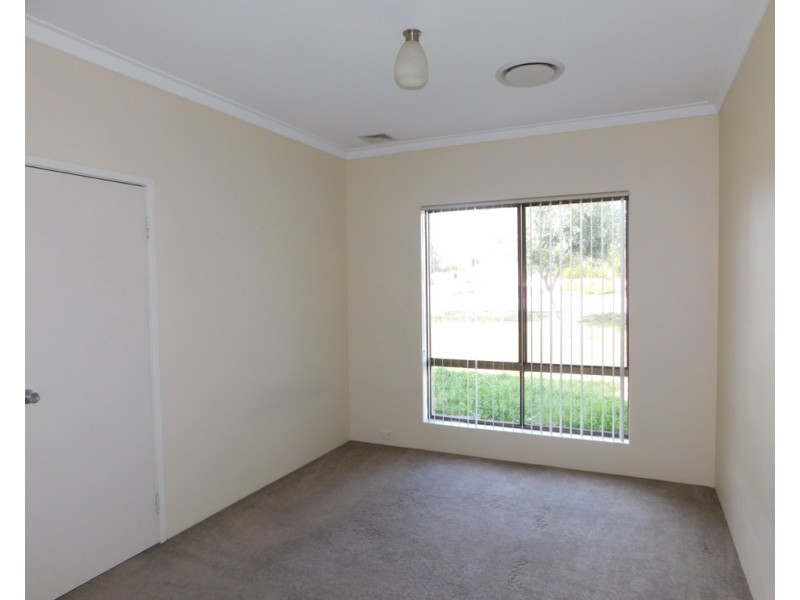 37 Mayor Road, Coogee WA 6166