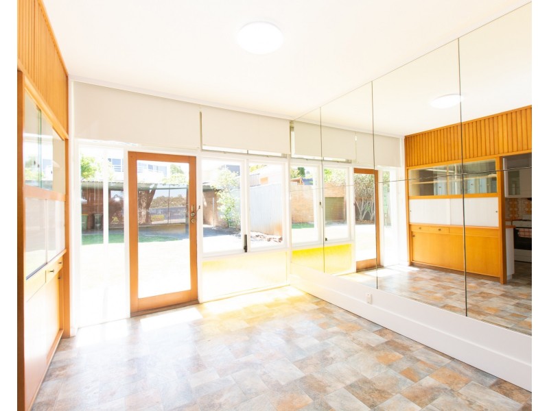 141 The Esplanade, Mount Pleasant WA 6153