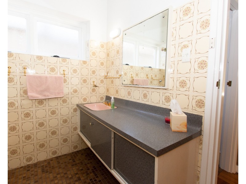 141 The Esplanade, Mount Pleasant WA 6153