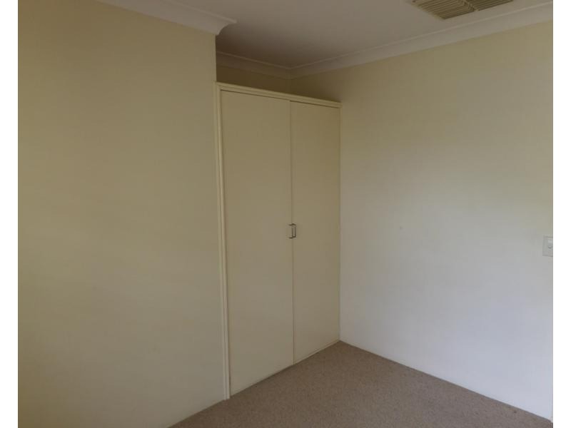 17 Hayes Road, Leeming WA 6149