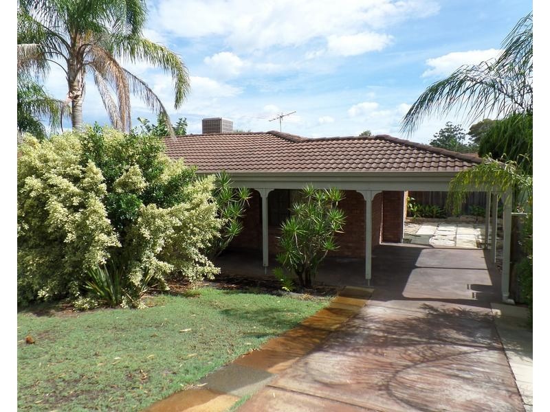 17 Hayes Road, Leeming WA 6149