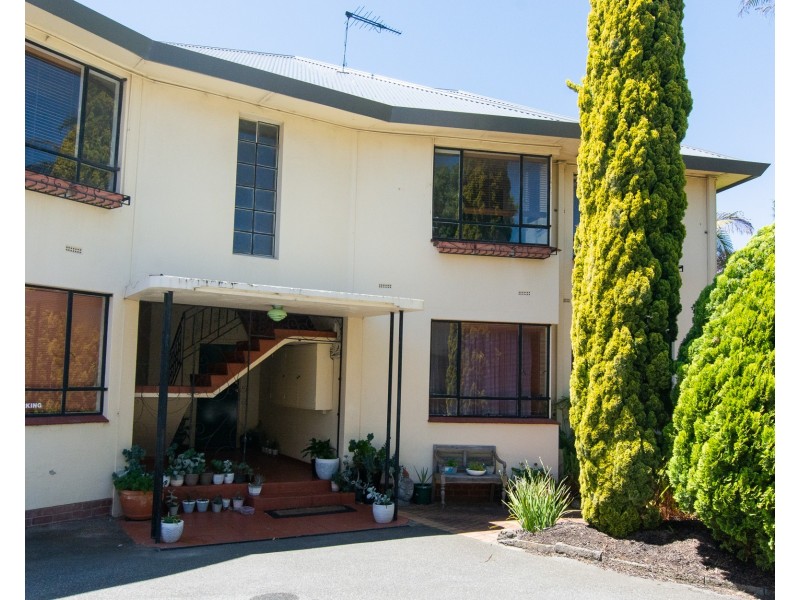 4/25 Wattle Street, South Perth WA 6151
