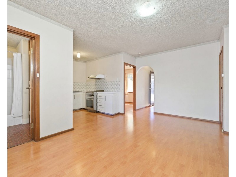 8/19 Freesia Way, Willetton WA 6155