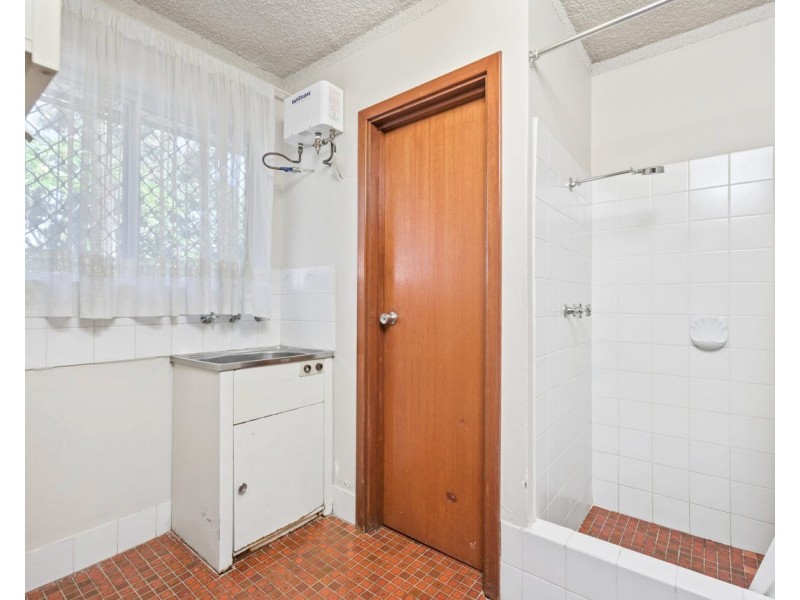 8/19 Freesia Way, Willetton WA 6155