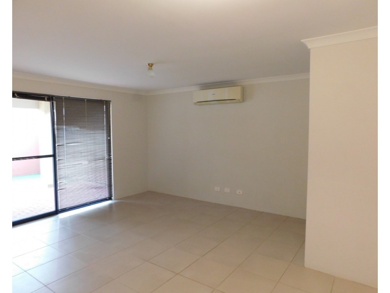 7 WARD CRESCENT, Kelmscott WA 6111