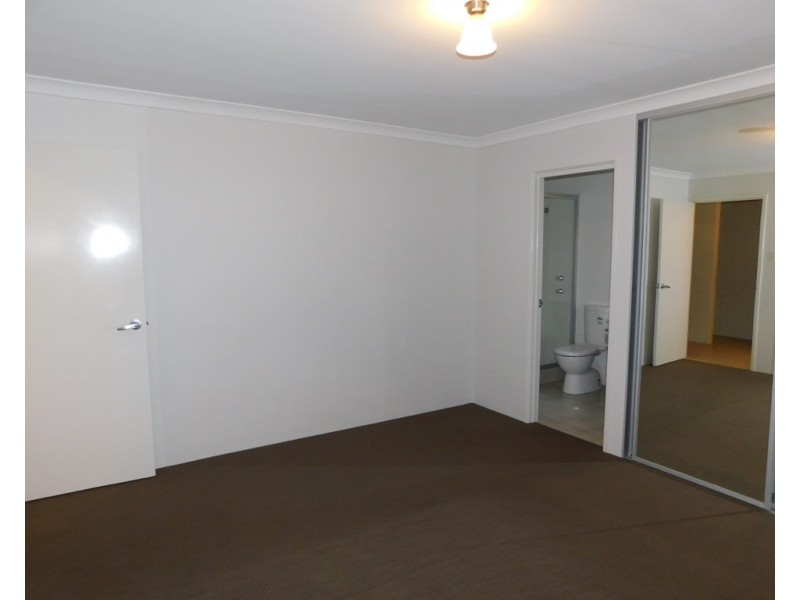 7 WARD CRESCENT, Kelmscott WA 6111
