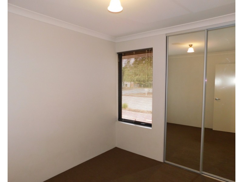 7 WARD CRESCENT, Kelmscott WA 6111