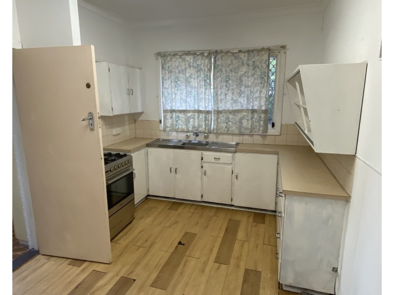 5 Parkhill Way, Wilson WA 6107