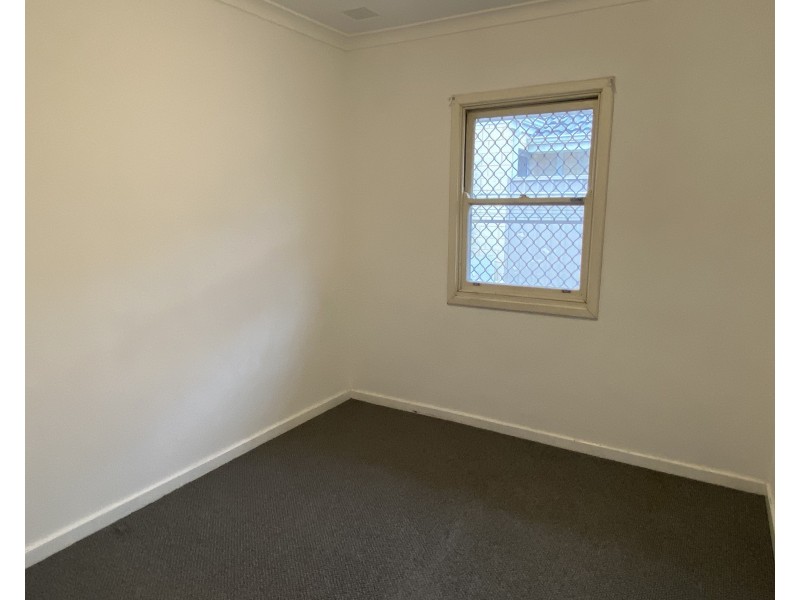 5 Parkhill Way, Wilson WA 6107