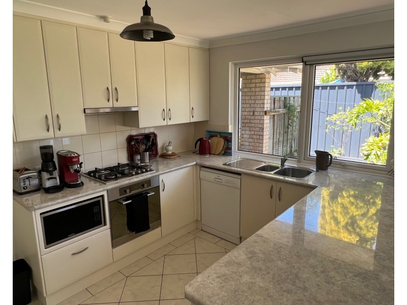 2/49 Henning Crescent, Manning WA 6152