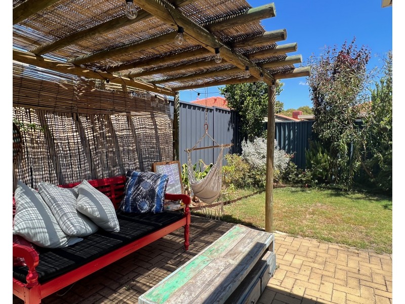 2/49 Henning Crescent, Manning WA 6152
