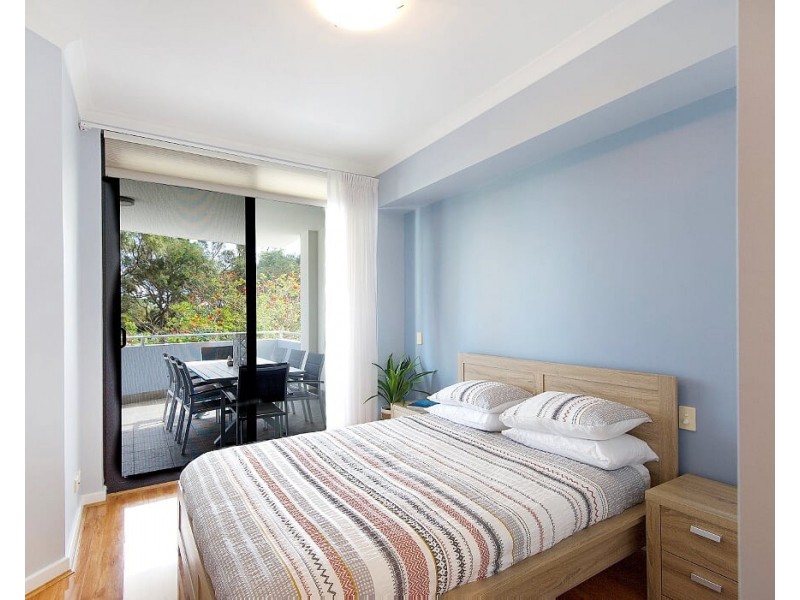 2/17 Rockingham Beach Road, Rockingham WA 6168