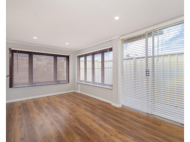 16 Aragon Way, Wilson WA 6107