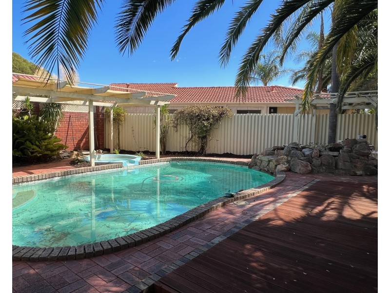 4 Sperry Court, Ferndale WA 6148