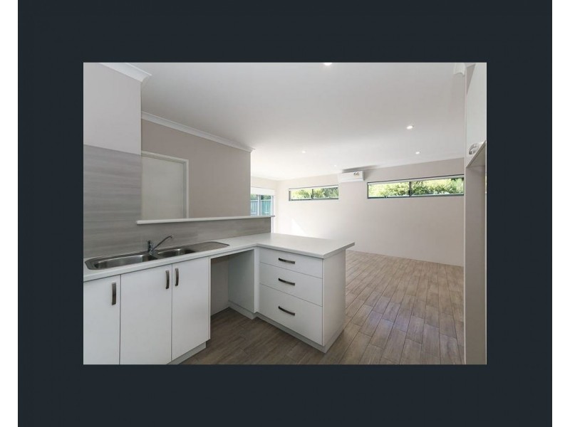 80A Bromley Road, Hilton WA 6163