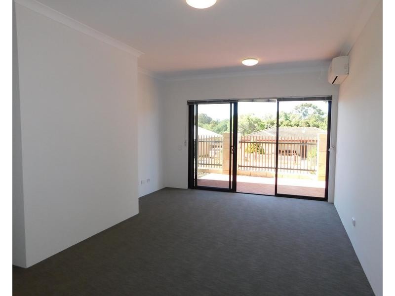 2/7 Juliet Road, Coolbellup WA 6163