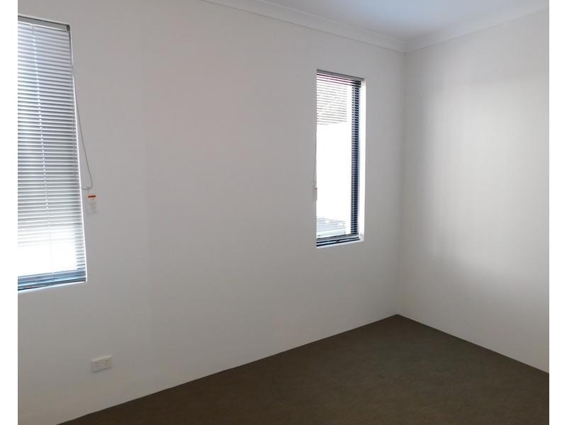 2/7 Juliet Road, Coolbellup WA 6163