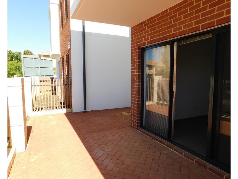 2/7 Juliet Road, Coolbellup WA 6163