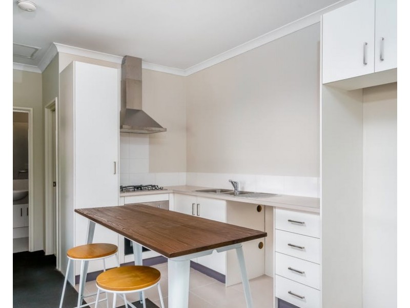 7/15 Debenham Street, Thornlie WA 6108