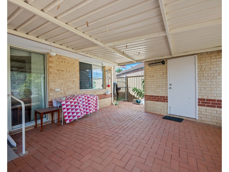 8/16 Heron Place, Maddington WA 6109