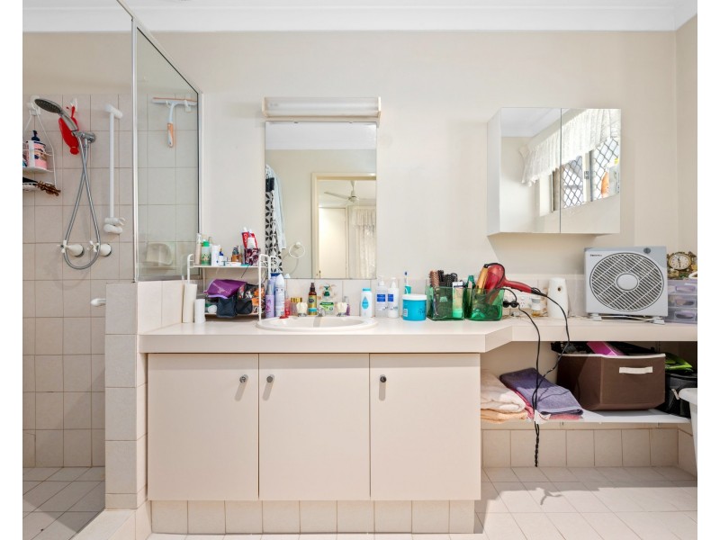 8/16 Heron Place, Maddington WA 6109