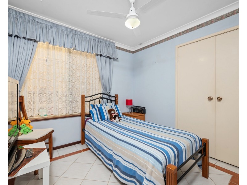 8/16 Heron Place, Maddington WA 6109