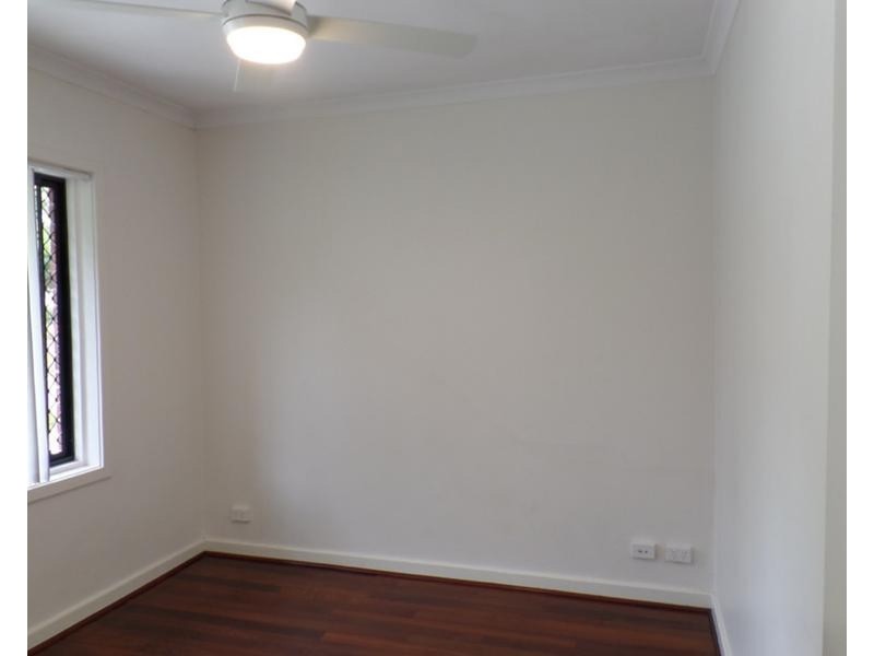 17B Bromley Road, Hilton WA 6163