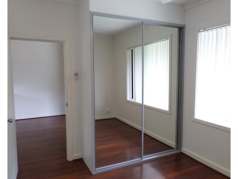 17B Bromley Road, Hilton WA 6163