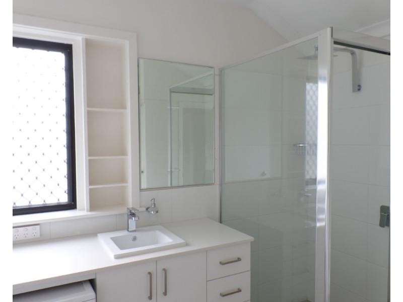 17B Bromley Road, Hilton WA 6163