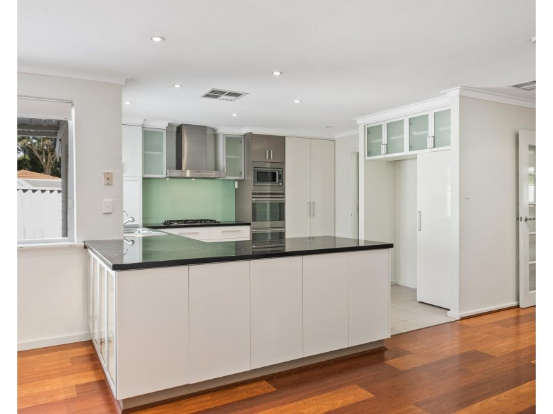 48 Calley Drive, Leeming WA 6149
