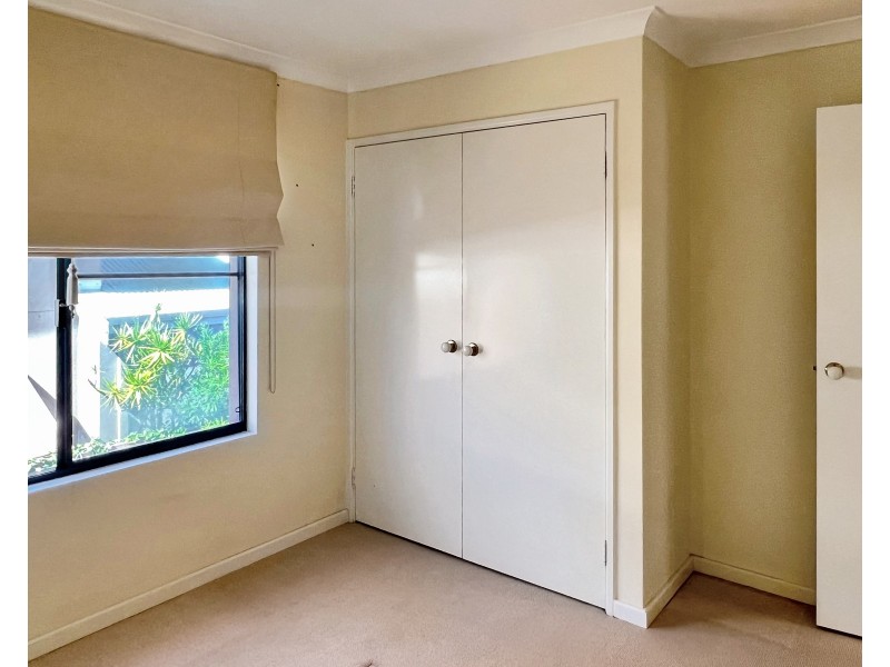 25 Halliday Grove, Hillarys WA 6025