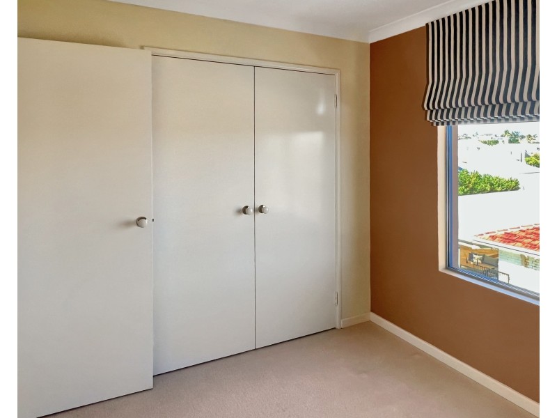 25 Halliday Grove, Hillarys WA 6025