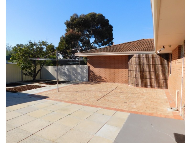 12A Bardolph Road, Spearwood WA 6163