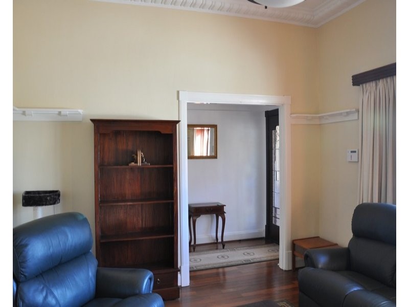 241 South Street, Beaconsfield WA 6162